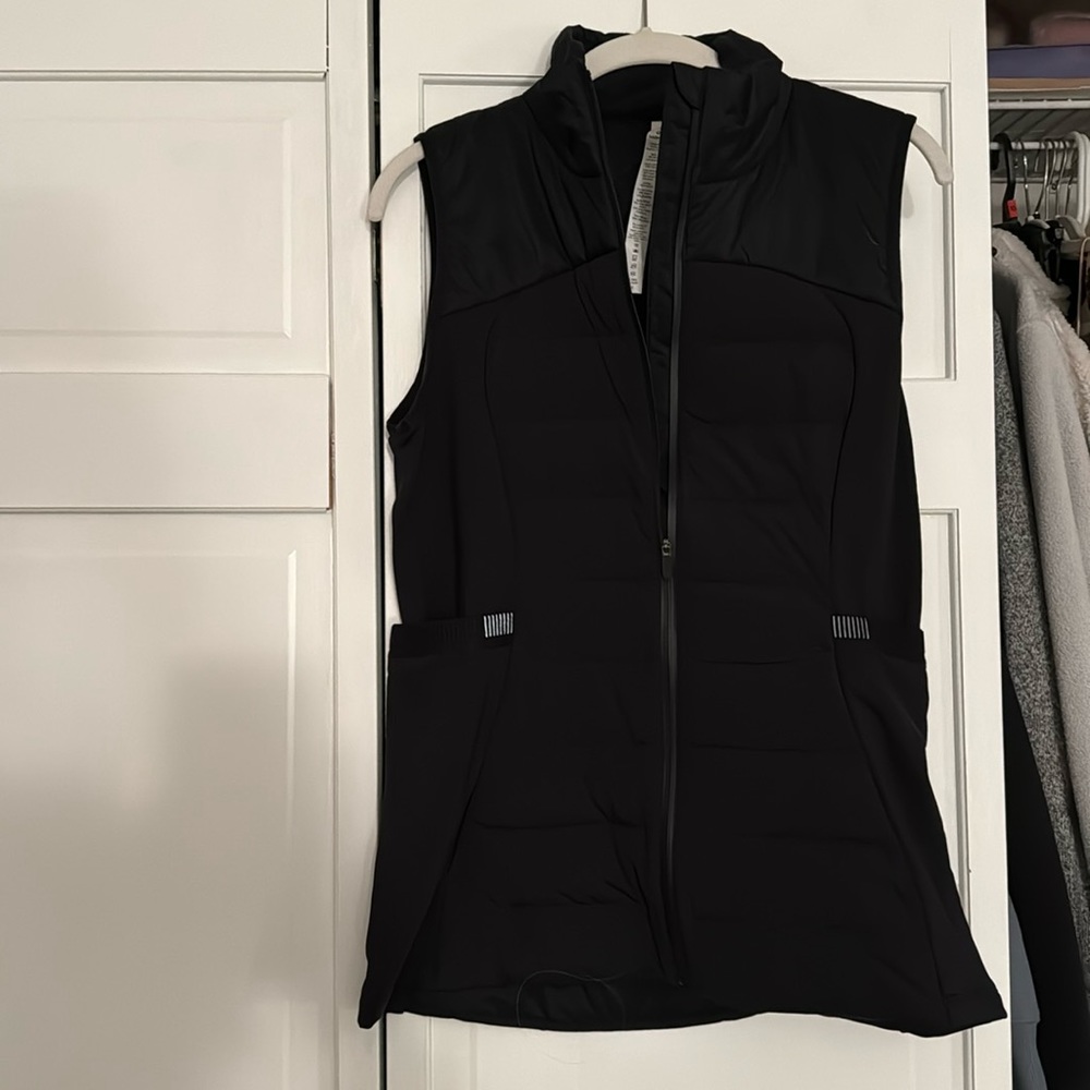 Lululemon down for it all vest
